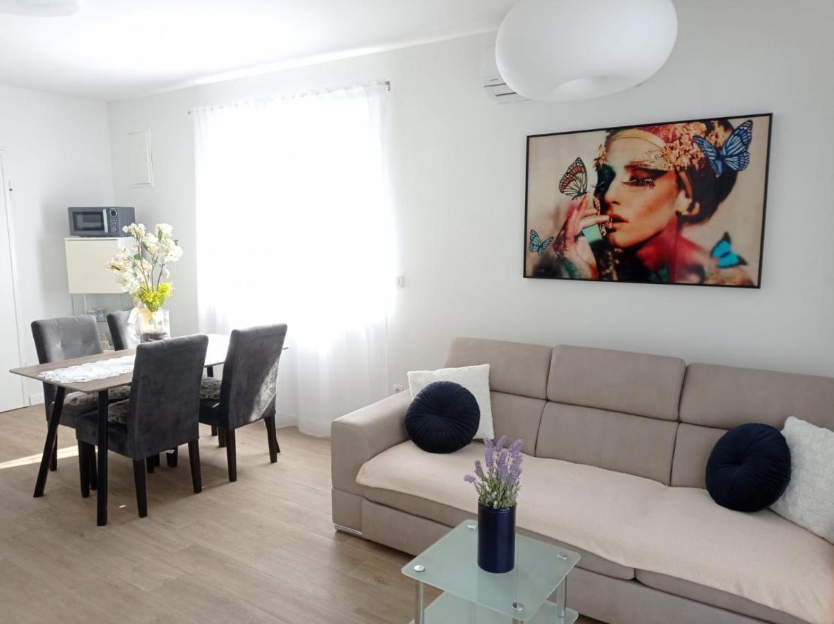 Apartman Franc S Vir Extérieur photo