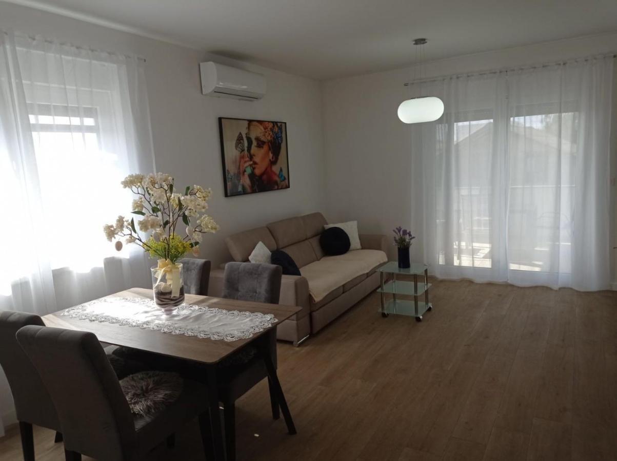 Apartman Franc S Vir Extérieur photo